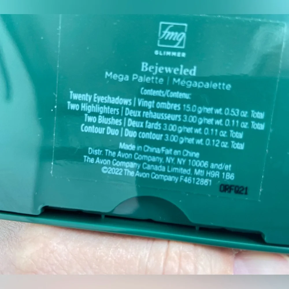 NWOT Avon Make up Palette fmg‎ Glimmer Bejeweled Mega Palette